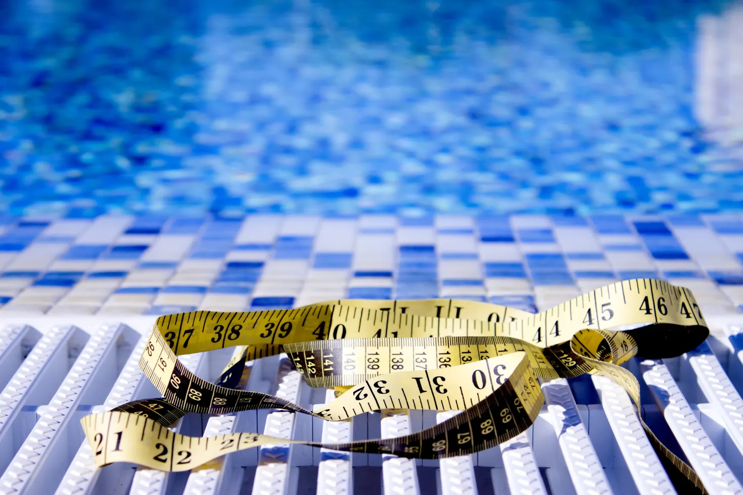 Pool Volume Calculator in Litres and Gallons